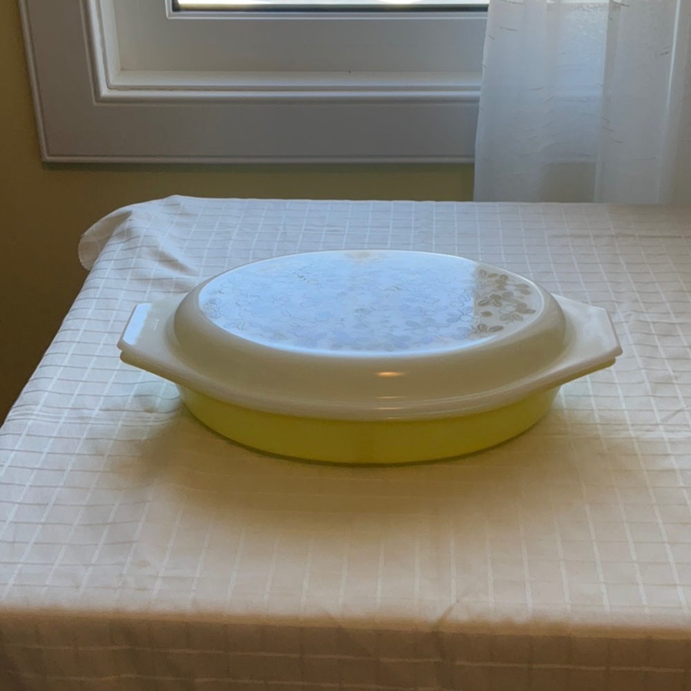 Pyrex Divided Casserole Dish